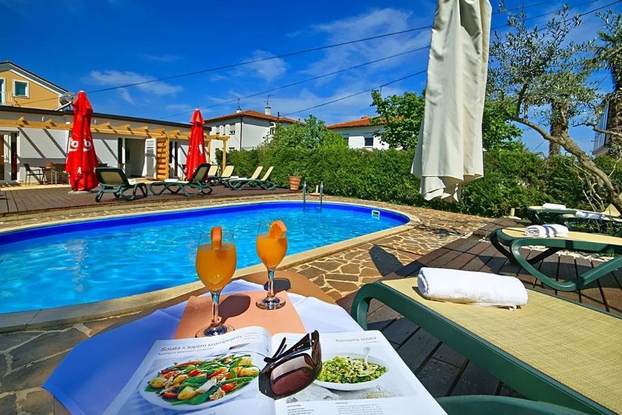 Apartmani Elio อูมัค ภายนอก รูปภาพ